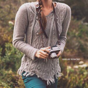 𝅺PRANA Shelby Wool Blend Poncho Fringe Sweater Size Small